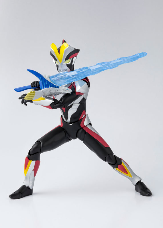 Bandai S.H.Figuarts Ultraman Ginga – Action Figure Da Collezione, Con Effetti E Mani Intercambiabili