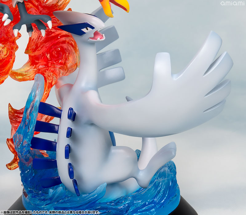 Figures Ho-Oh and Lugia Pokémon G.E.M.EX Series