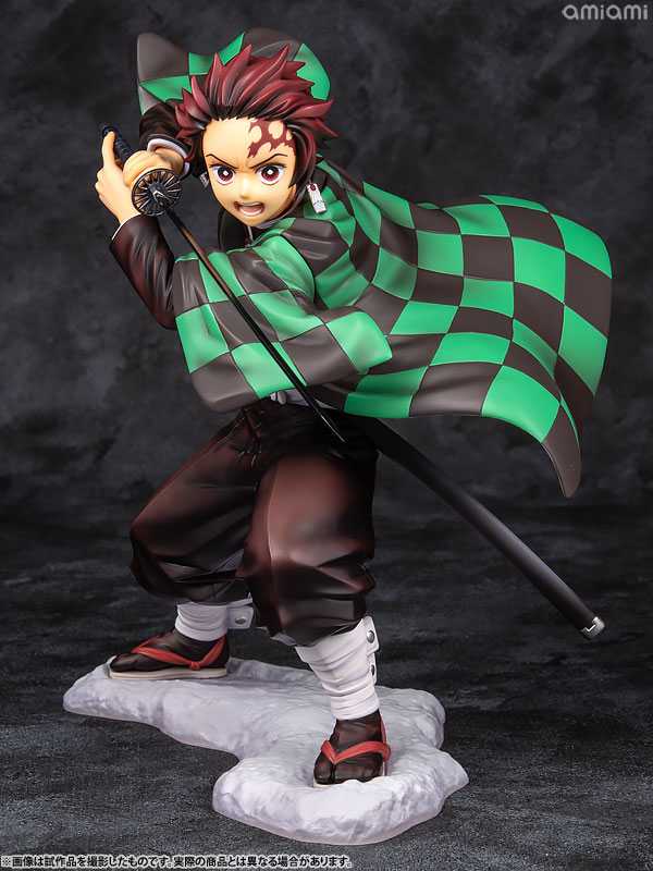 Demon Slayer Kimetsu no Yaiba Pre-Painted Figure: Tanjiro Kamado