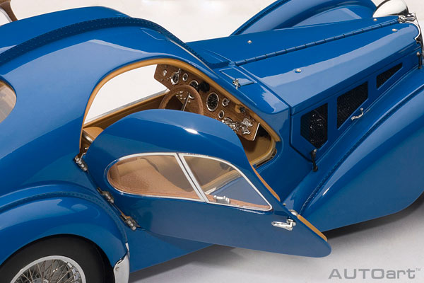 AmiAmi [Character & Hobby Shop] | 1/18 Bugatti Type 57SC Atlantic 1938  (Blue/Wire Spoke Wheel)(Released)