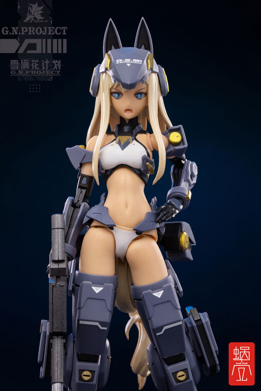 FIGURE-060337_07.jpg