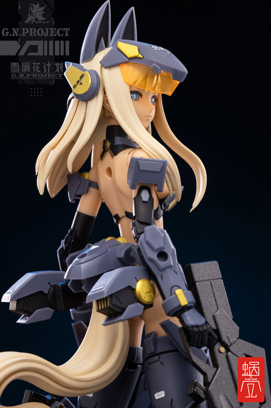 FIGURE-060337_10.jpg