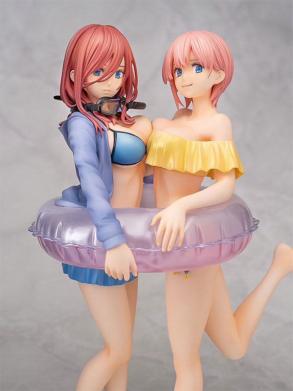 WING The Quintessential Quintuplets Ichika Nakano & Miku Nakano 1/7 Complete Figures image 6