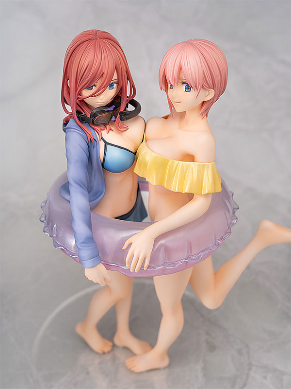 WING The Quintessential Quintuplets Ichika Nakano & Miku Nakano 1/7 Complete Figures image 7