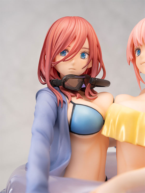 WING The Quintessential Quintuplets Ichika Nakano & Miku Nakano 1/7 Complete Figures image 8