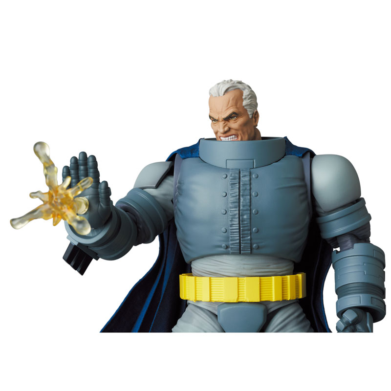 MAFEX アーマード バットマン ダークナイト リターンズ No.146 Amazon.co.jp: メディコム・トイ MAFEX マフェックス No.146