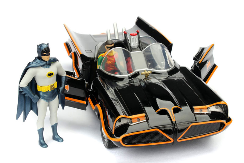 Soldes Jada Batman The Animated Series Batmobile & Batman 1:24