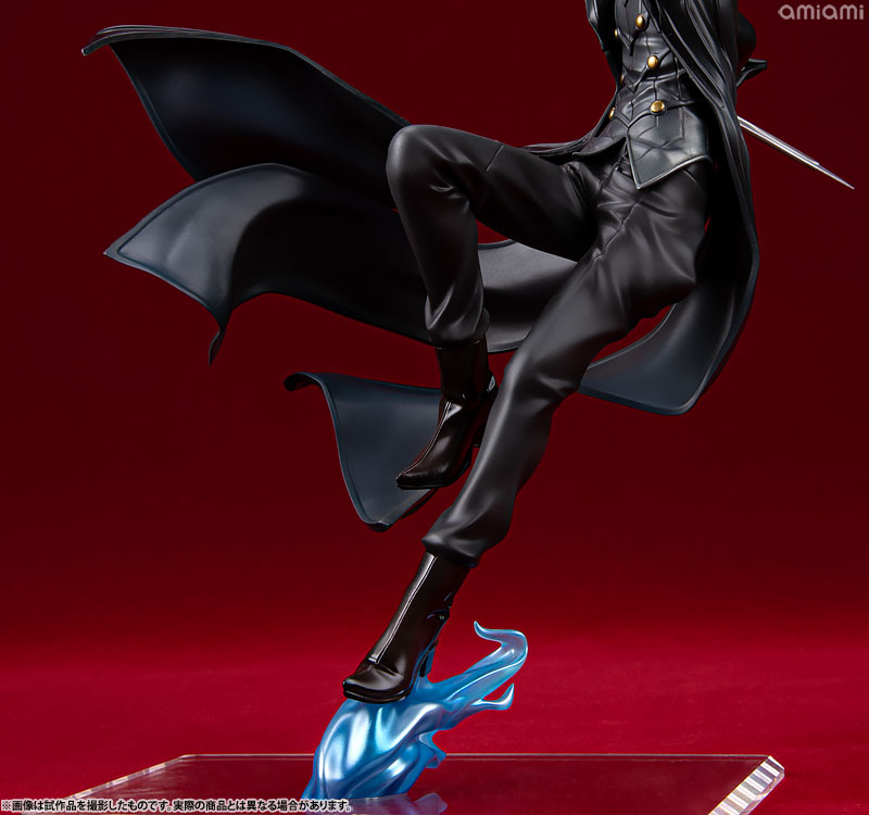 Persona 5 Joker Statue