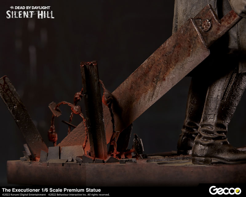 Silent Hill x Dead by Daylight Red Pyramid Thing (The Executioner) 1/6  Scale Premium Statue