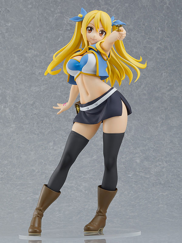 Fairy Tail Cosplay Magically Brings Lucy to Life