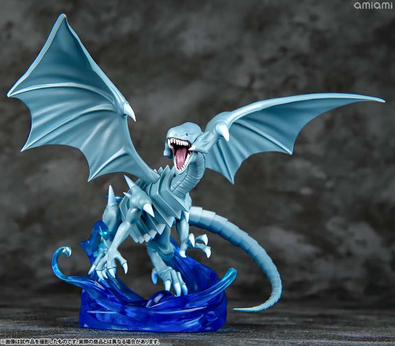 BLUE DRAGON　フィギュア　非売品 Amazon | Adult Blue Dragon Premium Figure | ミニチュアゲーム