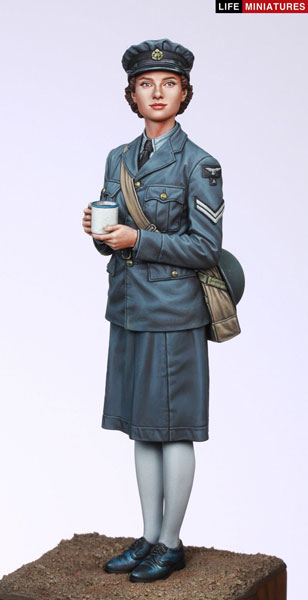 AmiAmi [Character & Hobby Shop]  1/35 WWII Royal Air Force WAAF Sub Leader  1940-1941(Released)