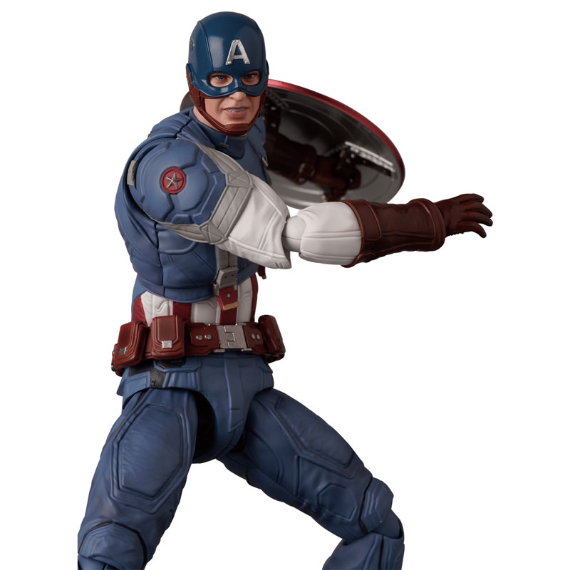 AmiAmi [Character & Hobby Shop]  MAFEX No.217 MAFEX CAPTAIN AMERICA (COMIC  Ver.)(Pre-order)