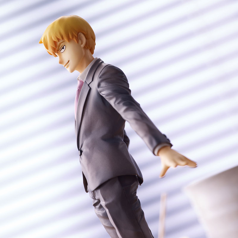 Arataka Reigen Mob Psycho 100 III Nendoroid Figure