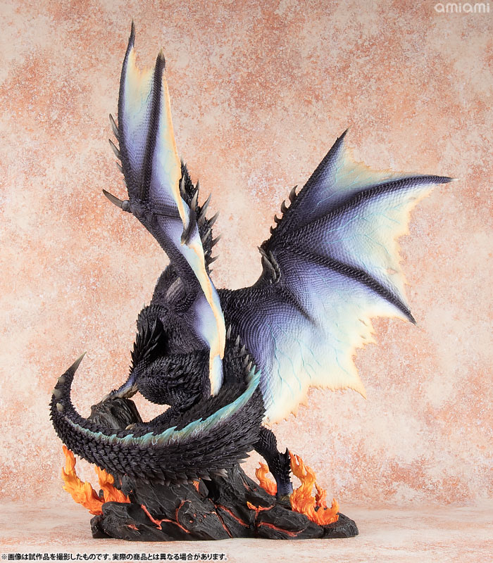 モンスターハンター ALATREON フィギュア CAPCOM Builder 20th Anniversary Creator's Model Alatreon
