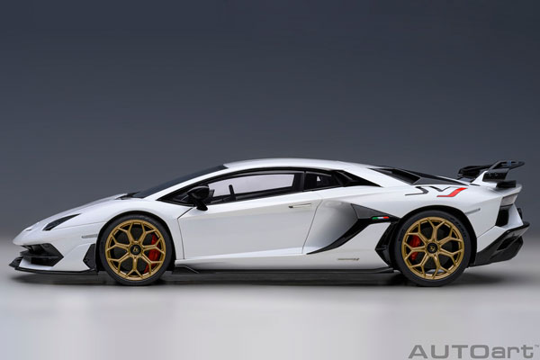 AmiAmi [Character & Hobby Shop] | 1/18 Lamborghini Aventador SVJ