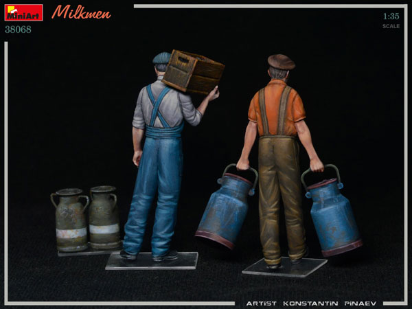 AmiAmi [Character & Hobby Shop] | 1/35 2 Milkmen Figures