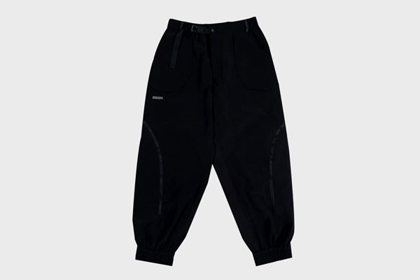 GCORES Industriesサイバーパンク2077 限定 ダウンベスト