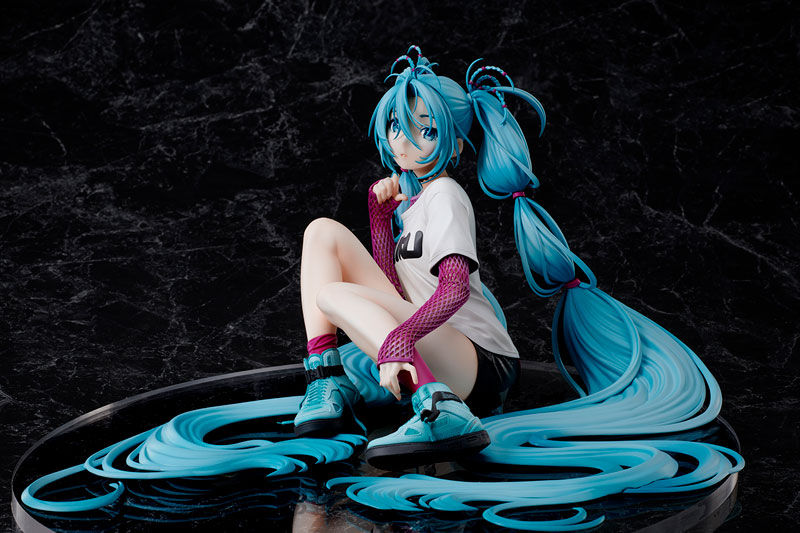 Hatsune Miku feat. Yoneyama Mai 1/7 Scale Figure - Tokyo