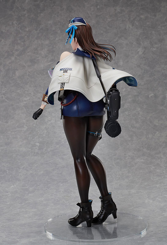 FIGURE-167535_04.jpg