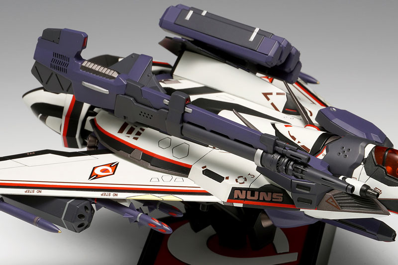 AmiAmi [Character & Hobby Shop] | Macross Frontier VF-171EX Armed