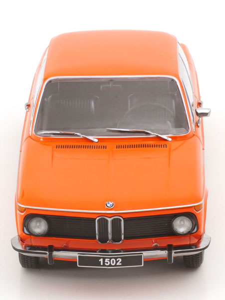 みわページ AmiAmi [Character & Hobby Shop] | 1/18 BMW 1502 2.series 1974