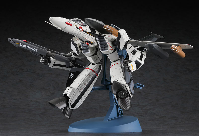 HASEGAWA 1/72 MACROSS PLUS YF-19 FIGHTER – Juguetería