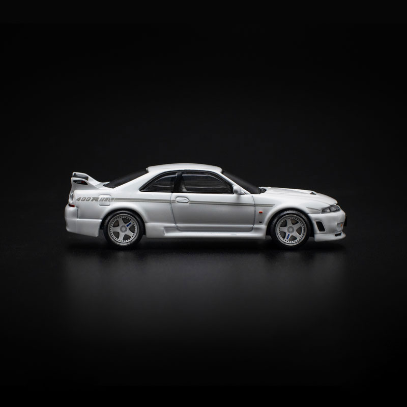 AmiAmi [Character & Hobby Shop] | 1/64 NISSAN GT-R R33 NISMO 400R