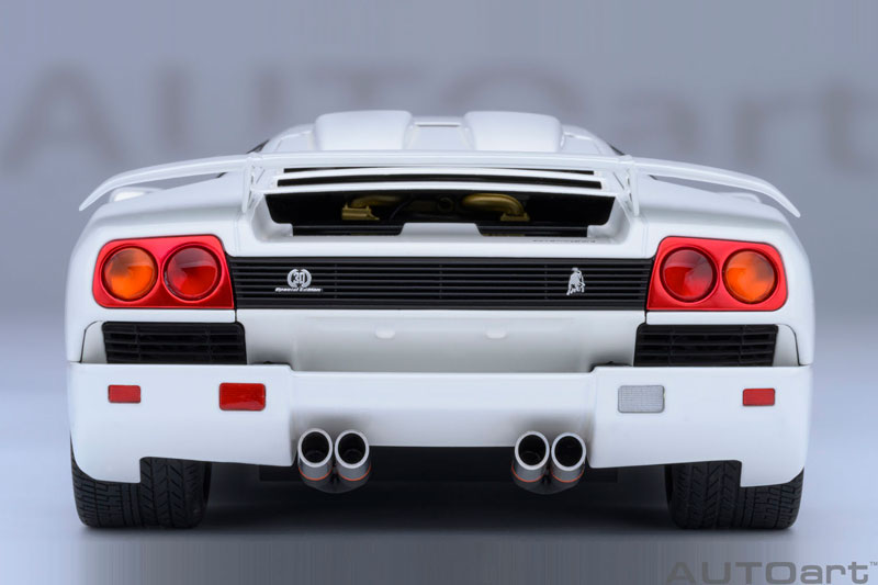 AmiAmi [Character & Hobby Shop] | 1/18 Lamborghini Diablo SE30