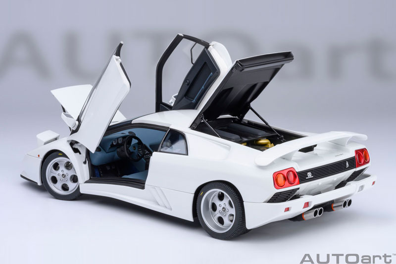AmiAmi [Character & Hobby Shop] | 1/18 Lamborghini Diablo SE30