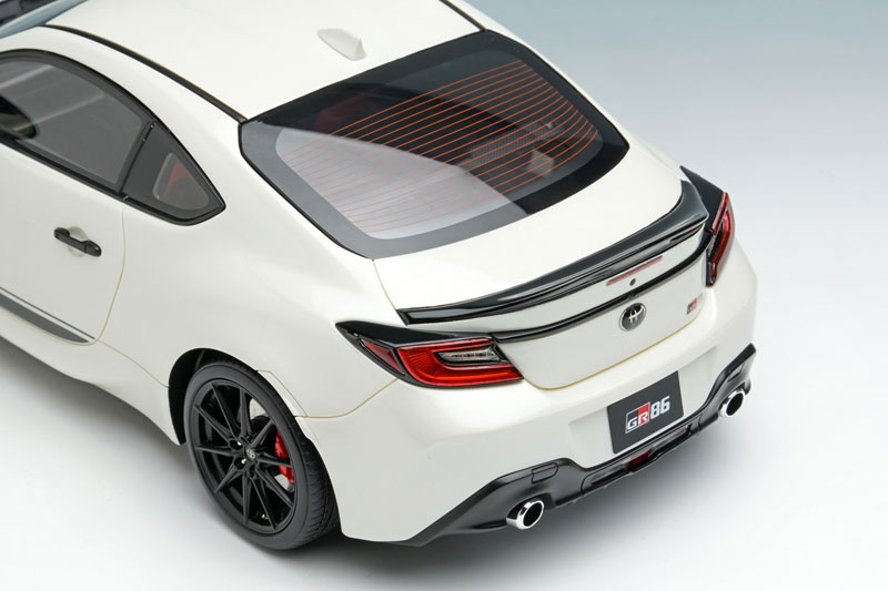 Make Up Co., Ltd. / Toyota GR86 (RZ) “40th Anniversary