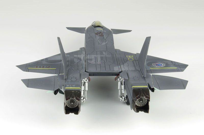 FFR-31 SYLPHID 1/72 プラモデルキット FFR-31 SYLPHID 1/72 プラモデルキット