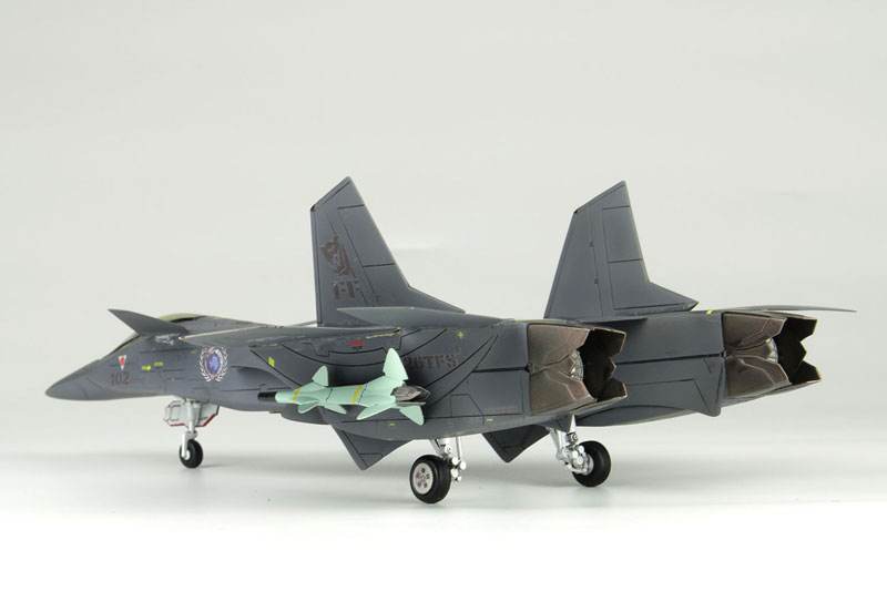 FFR-31 SYLPHID 1/72 プラモデルキット 戦闘妖精雪風』1/72スケール「FFR-31 シルフィード」に新規