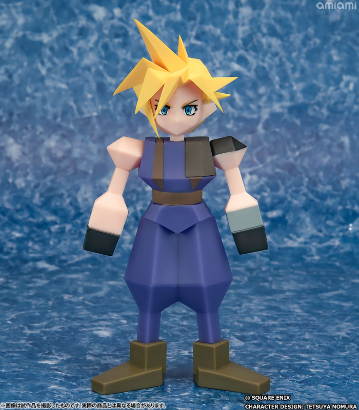 Square Enix Cloud Strife Figura 15 Cm – Final Fantasy VII, Polygon Soft Vinyl, Snodabile, Collezione Nostalgica