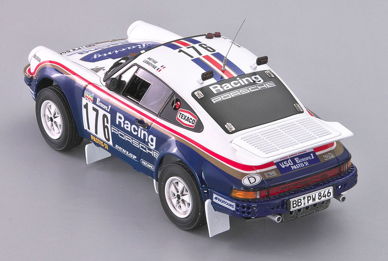 AmiAmi [Character & Hobby Shop] | 1/24 Porsche 911 Carrera 3.2 4 x