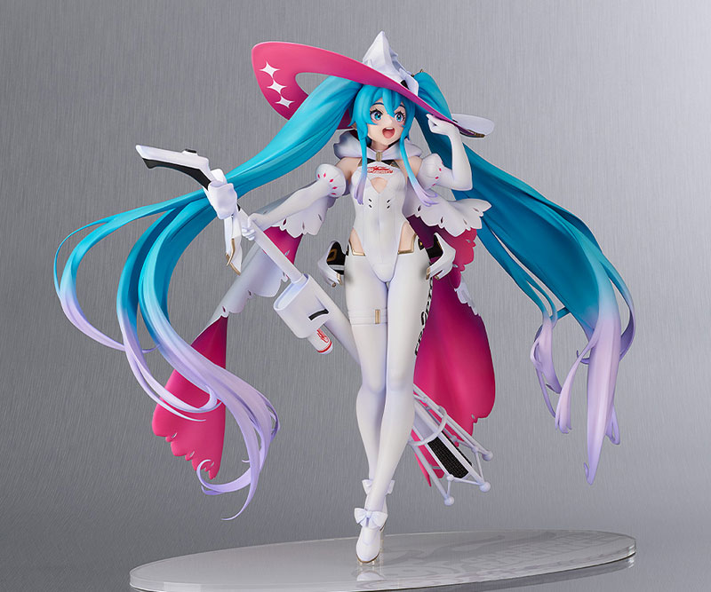 FIGURE-181648_05.jpg