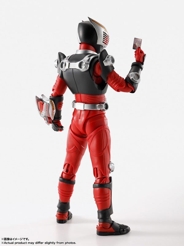 FIGURE-183232_04.jpg