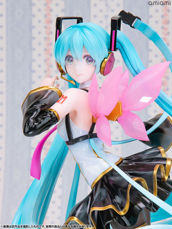 Happy birthday Lily and Miku! : r/Vocaloid