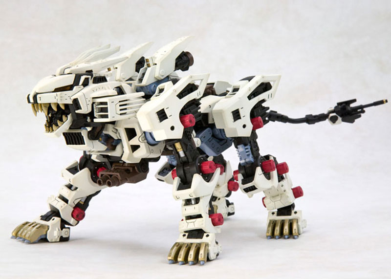 MAZERAN & KILLER MAY ソノシート 極美品 Amazon.com: Zoids EZ-035 Lightning Saix Scale 1/72 by Takara Tomy