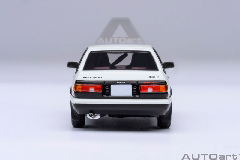 AUTO art頭文字D トレノAE86 ファイナルバージョン　1/64 AUTOart 1/64 トヨタ スプリンター トレノ (AE86) 『頭文字 D
