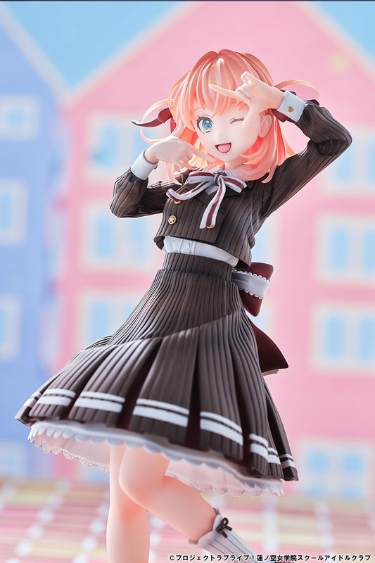 FIGURE-185473_05.jpg