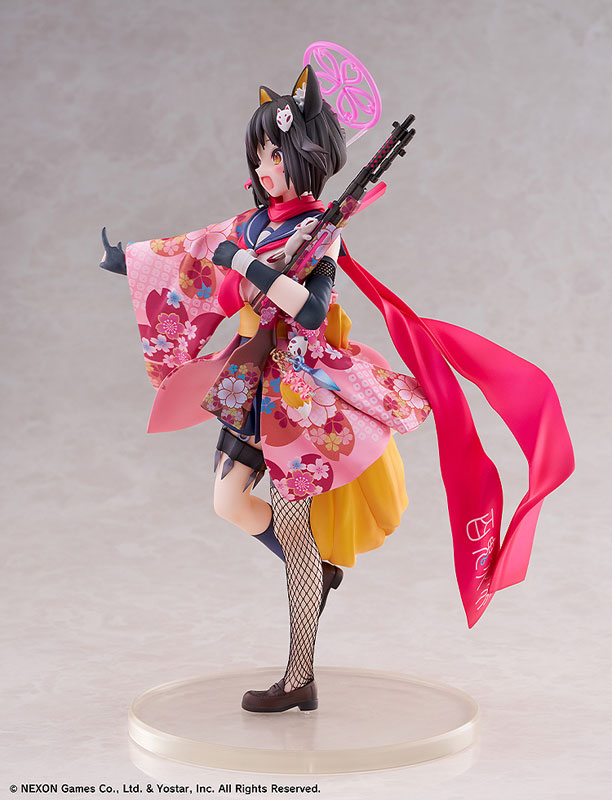 FIGURE-185703_03.jpg