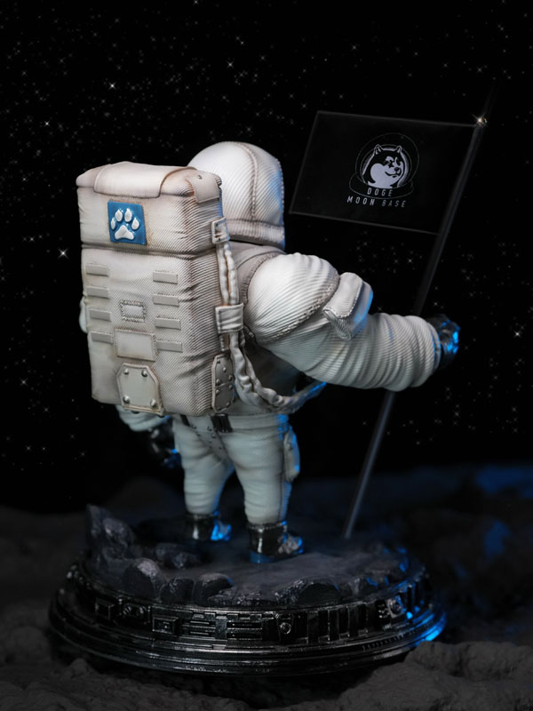 月のオブジェ！ AmiAmi [Character & Hobby Shop] | Doge Astronaut Ver