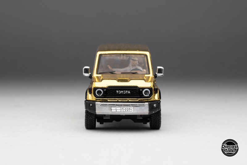 AmiAmi [Character & Hobby Shop] | 1/64 Toyota Land Cruiser 70 Arab