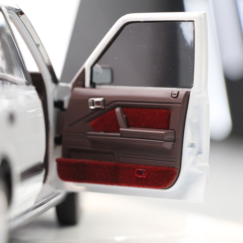 ラグジュアリー様 專用MS120 Crown（白） 2 ラグジュアリー様 專用MS120 Crown（白） 2 トヨタ・クラウン