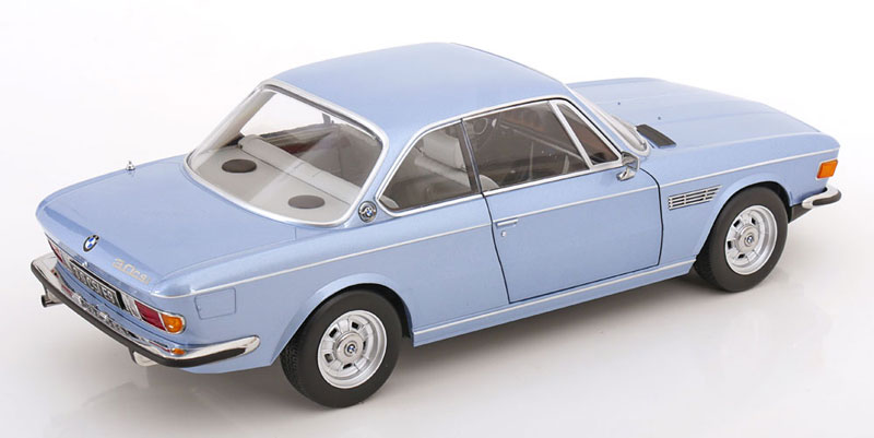 1\18オートアートBMW 3.0 CSi Blue llic 絶版品 18オートアートBMW 3.0 CSi Blue Metallic 絶版品
