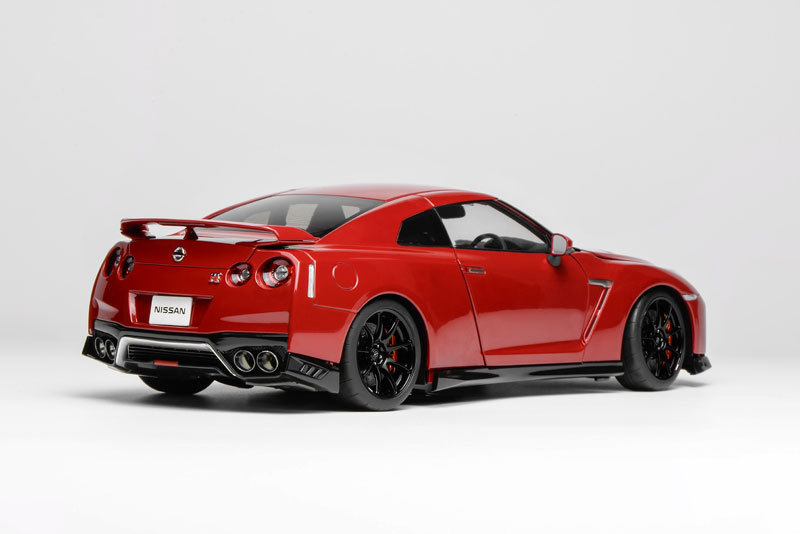 rinrin様⁎⁺˳ AmiAmi [Character & Hobby Shop] | 1/18 Nissan GT-R (R35