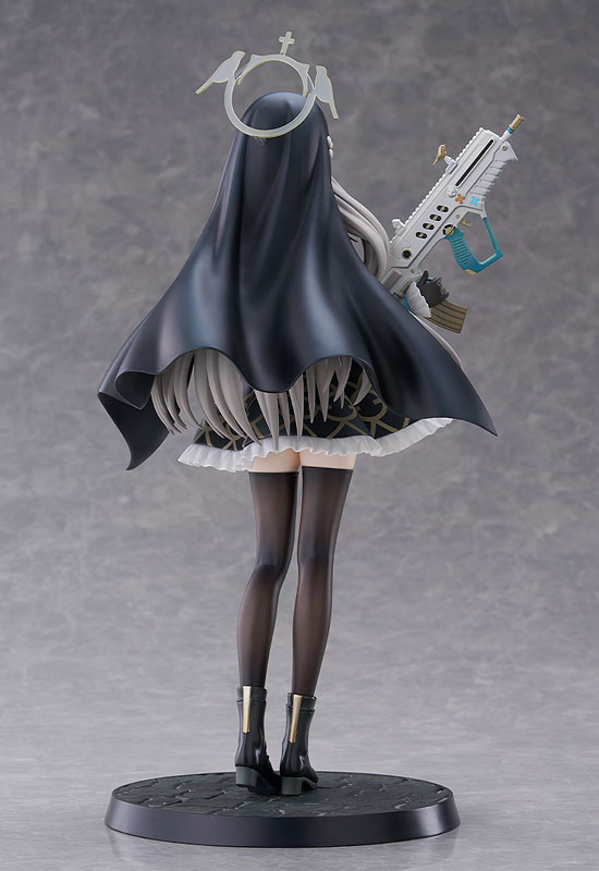さくらこ✩.*˚ AmiAmi [Character & Hobby Shop] | Blue Archive Sakurako 1/7