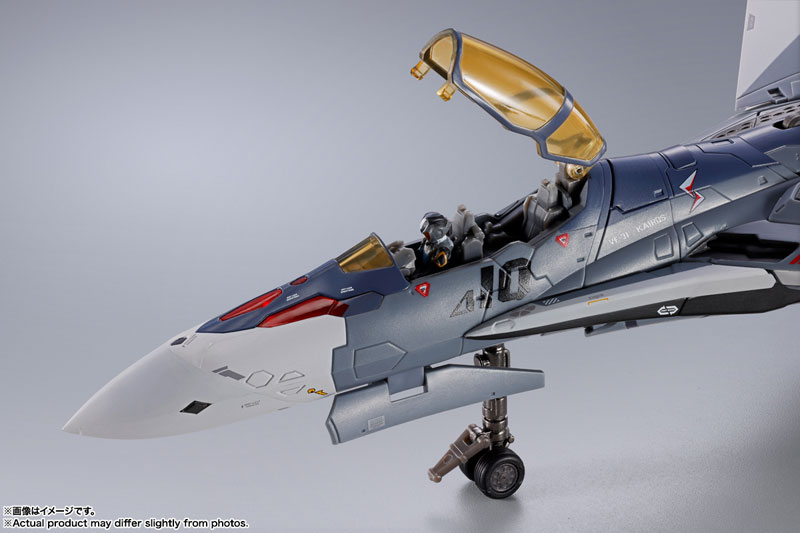 AmiAmi [Character & Hobby Shop] | DX Chogokin VF-31A Kairos