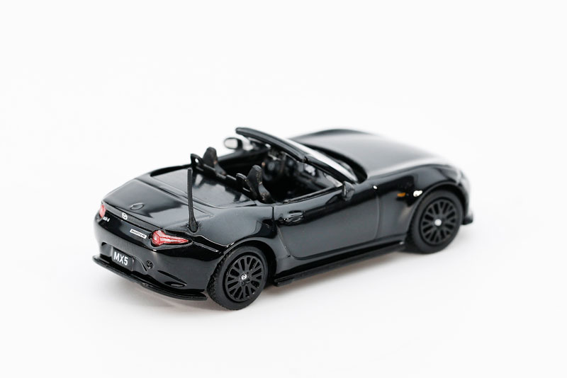 AmiAmi [Character & Hobby Shop] | 1/64 Mazda MX-5 Roadster Black